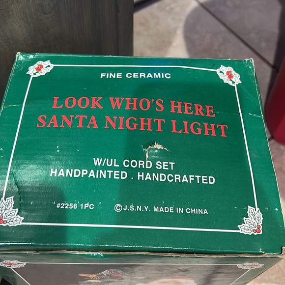 Fine ceramic look who’s here Santa night light - Picture 2 of 2